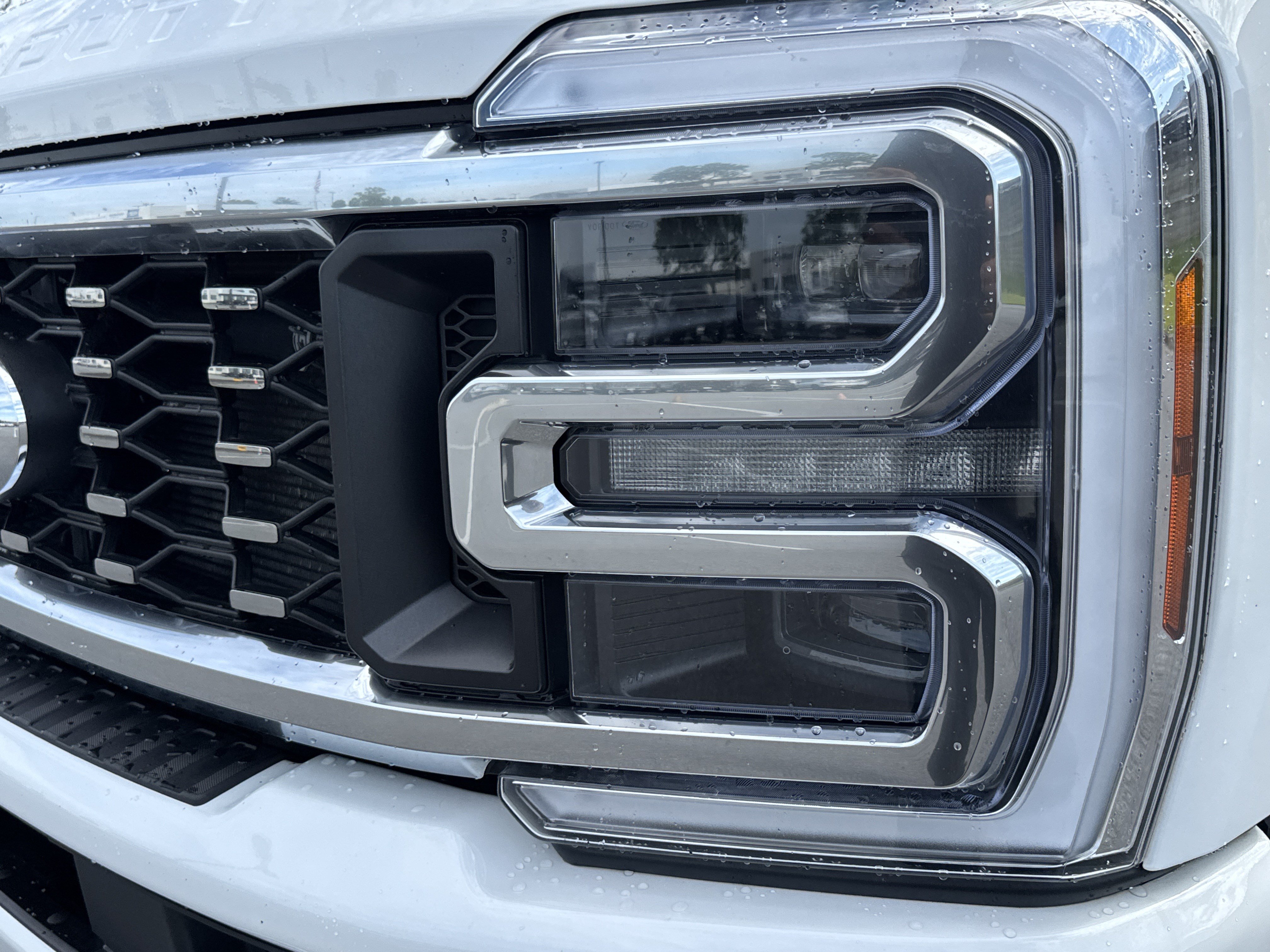 Used 2024 Ford F350 Platinum AWD/4WD image 6