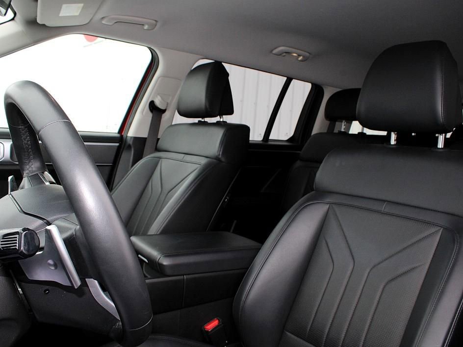 Used 2025 Hyundai Santa Fe SEL FWD image 29