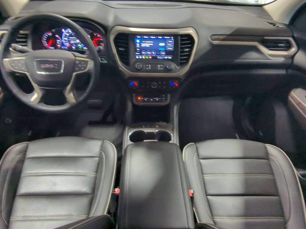 Used 2023 GMC Acadia Denali w/ Denali Technology Package AWD/4WD image 18