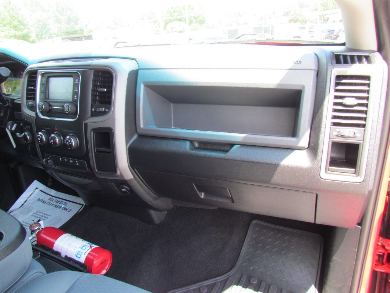 Used 2017 RAM 3500 Tradesman w/ Chrome Appearance Group image 18