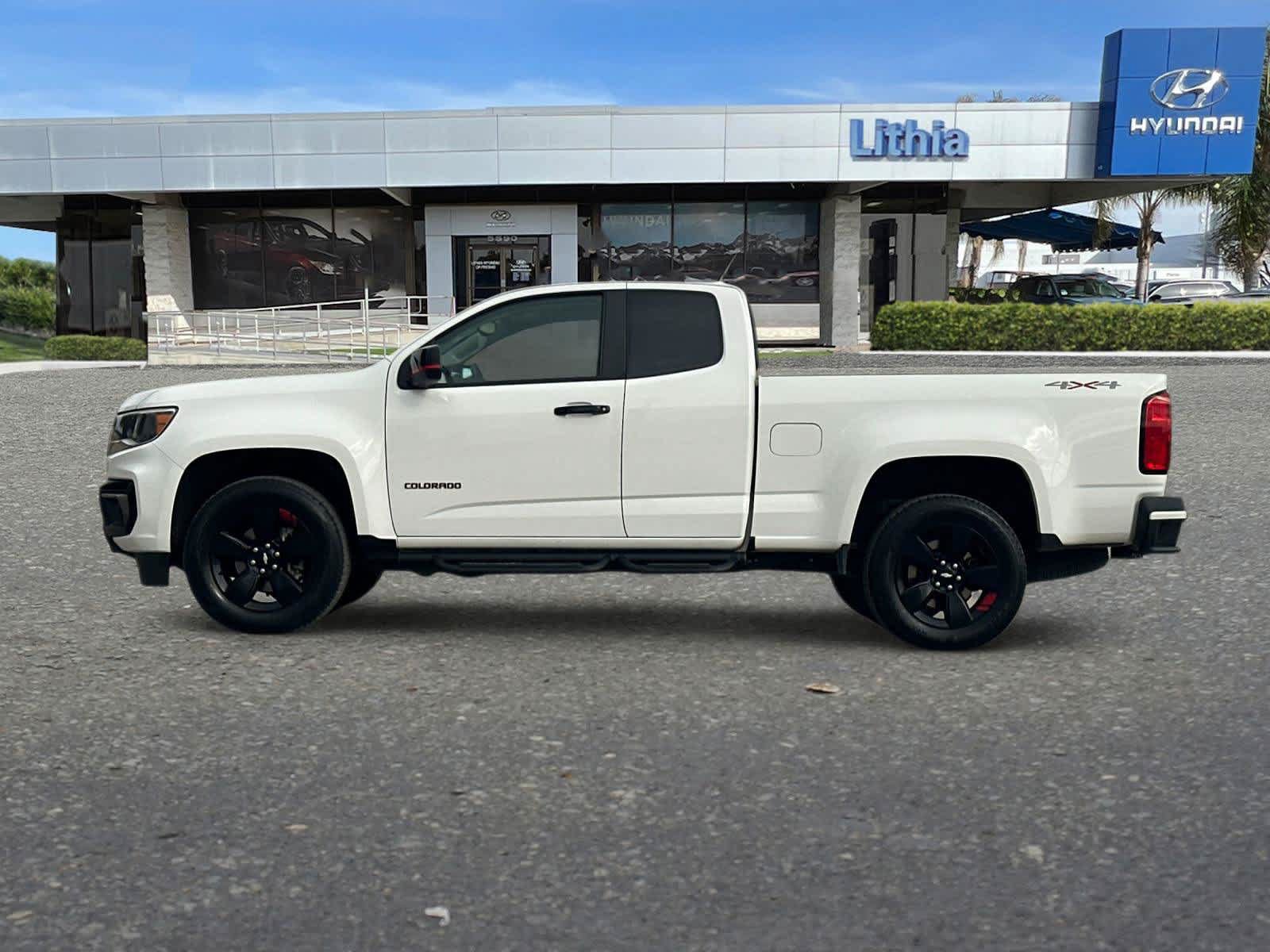 Used 2021 Chevrolet Colorado LT w/ Redline Special Edition AWD/4WD image 6