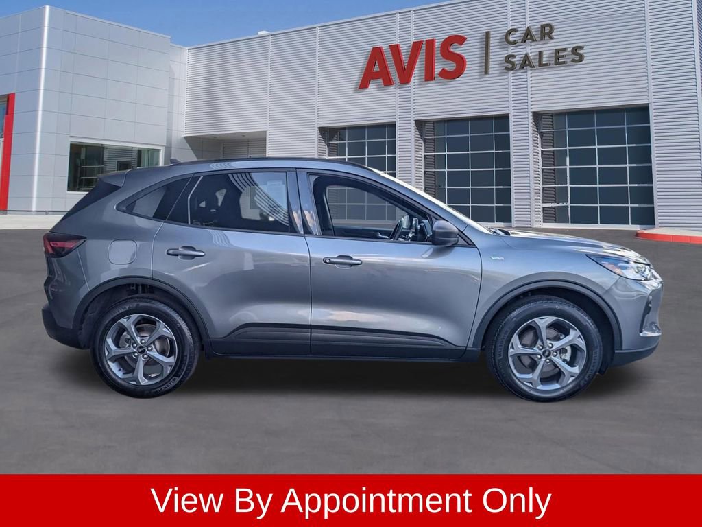 Used 2025 Ford Escape ST-Line AWD/4WD image 5