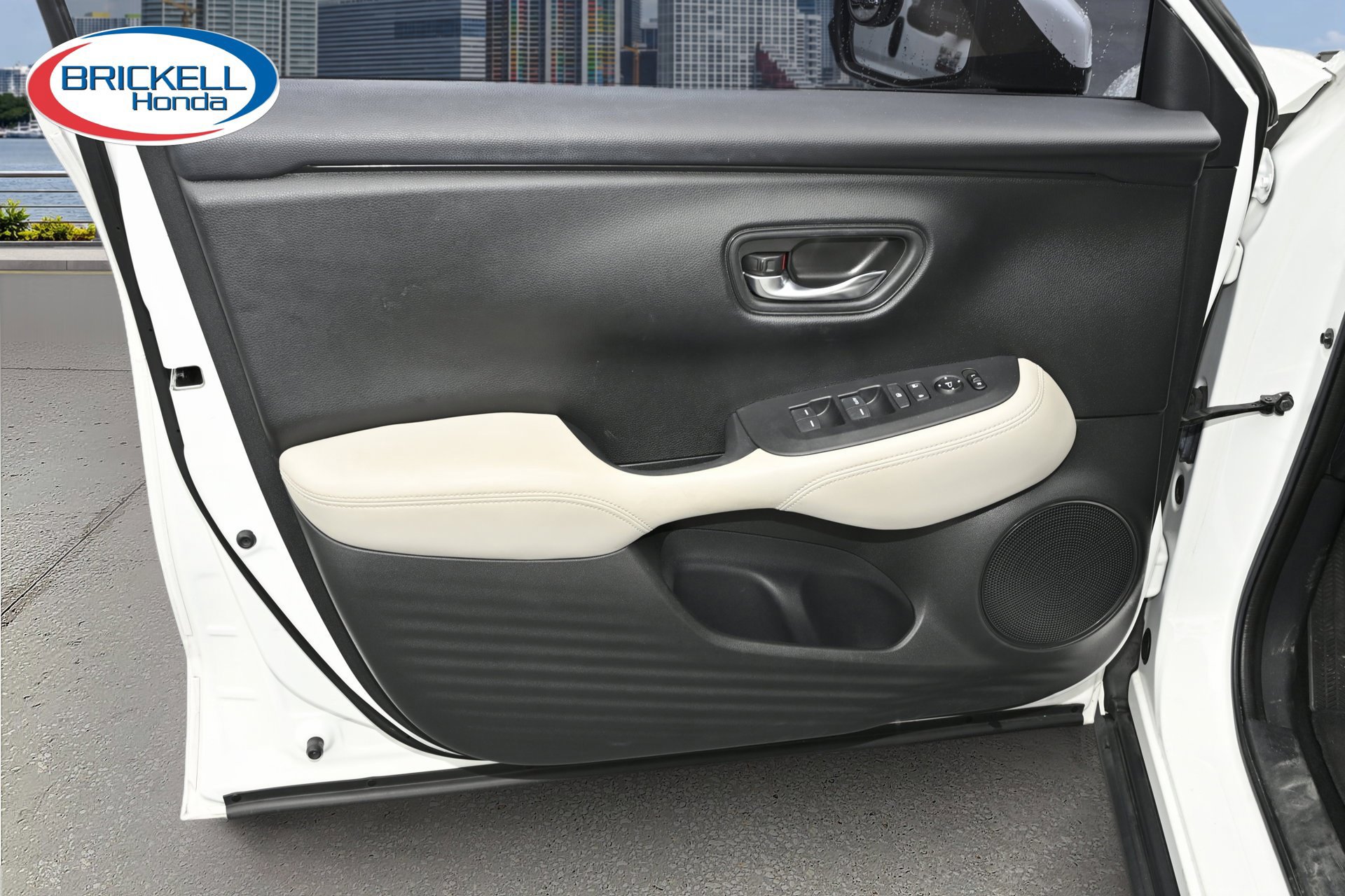 Used 2023 Honda HR-V LX image 18