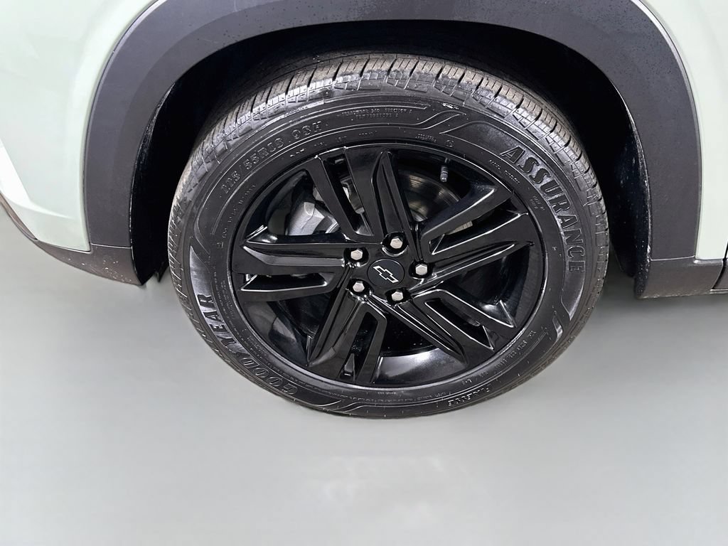 Used 2025 Chevrolet Trax ACTIV w/ Driver Confidence Package FWD image 8