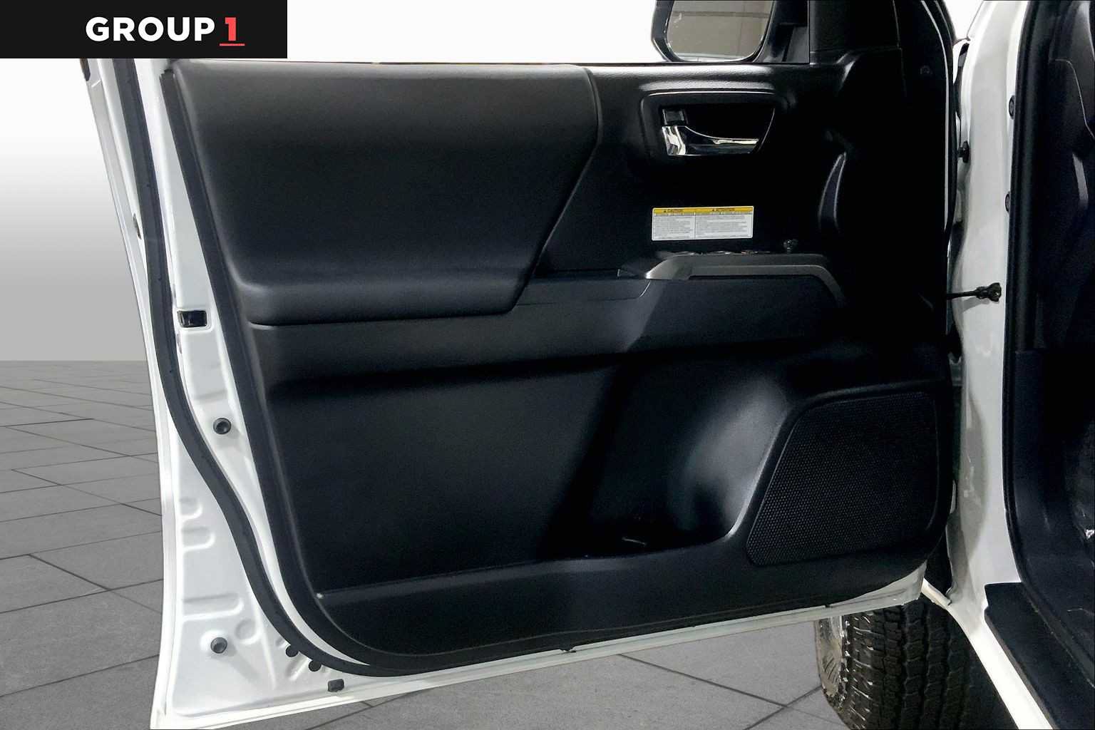 Used 2020 Toyota Tacoma TRD Off-Road w/ Technology Package AWD/4WD image 43