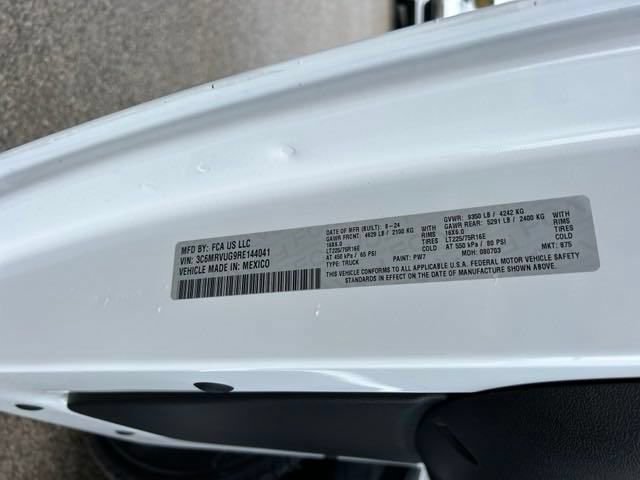 New 2024 RAM ProMaster 3500 w/ Leather Interior Group FWD image 29