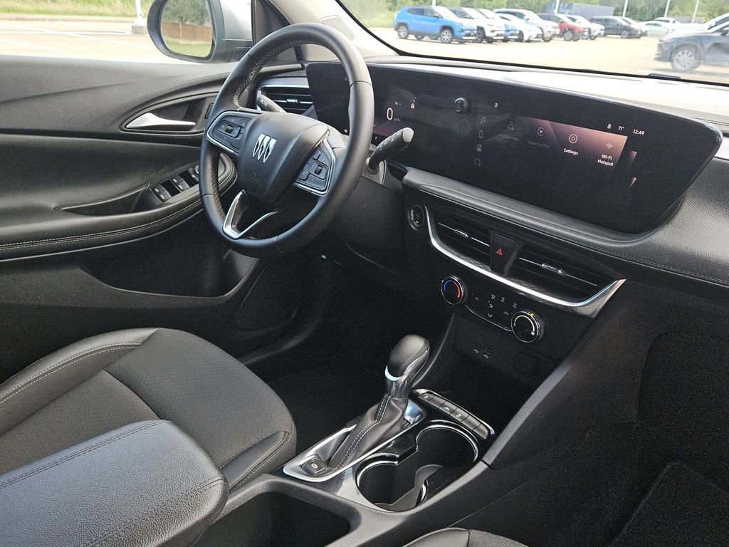 Used 2025 Buick Encore GX Preferred FWD image 27