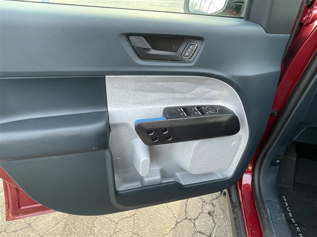 New 2026 Ford Maverick XLT w/ Equipment Group 301A image 14