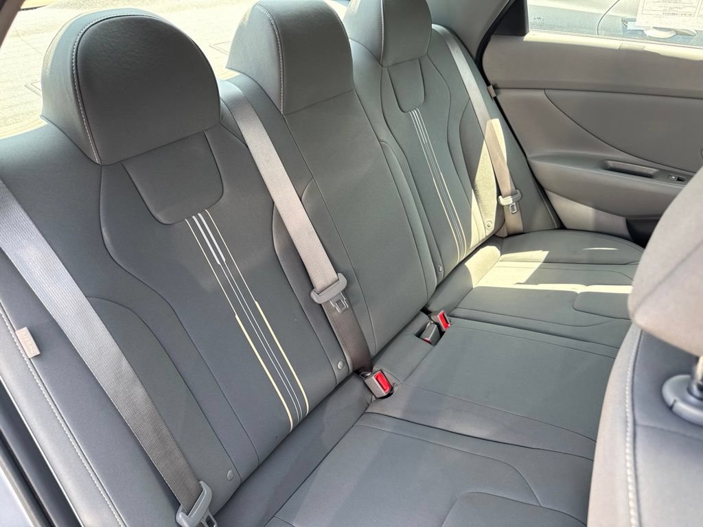 Certified 2026 Hyundai Elantra Sport FWD image 10