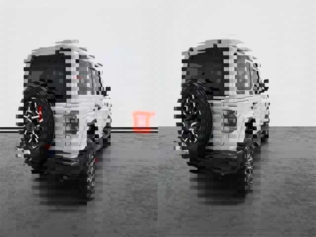 Used 2024 Jeep Wrangler Sahara image 3