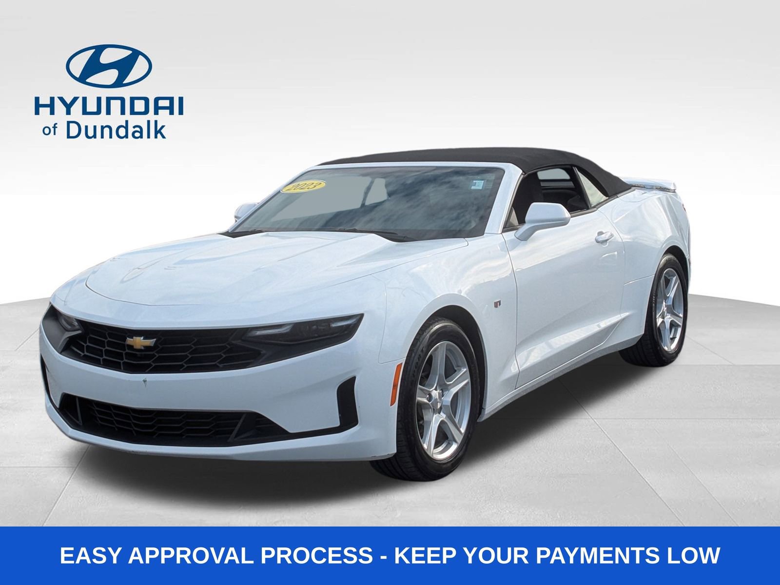 Used 2023 Chevrolet Camaro LT image 2