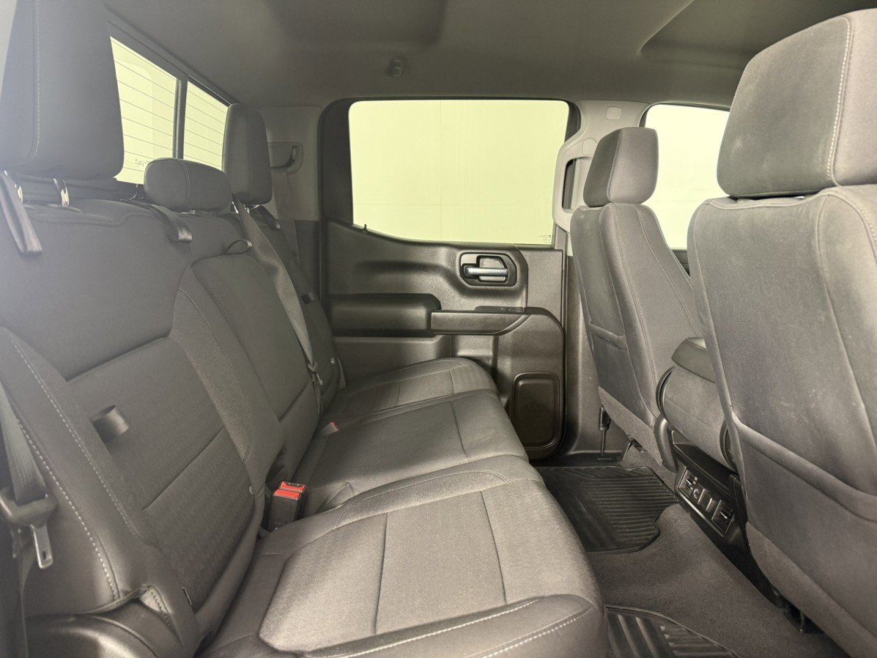 Used 2020 Chevrolet Silverado 1500 LT w/ All-Star Edition image 13