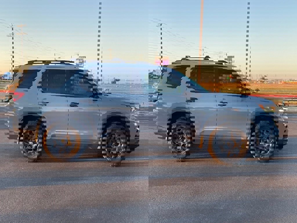 Used 2024 Honda Pilot TrailSport image 4