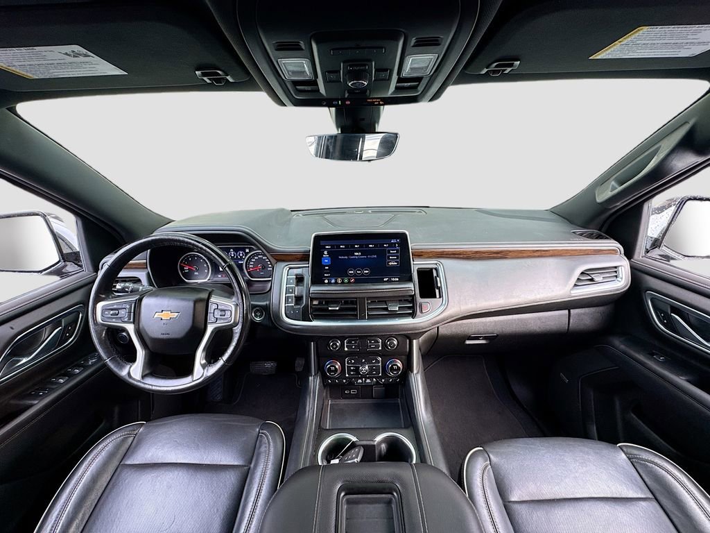 Used 2021 Chevrolet Suburban Premier w/ Premium Package image 16
