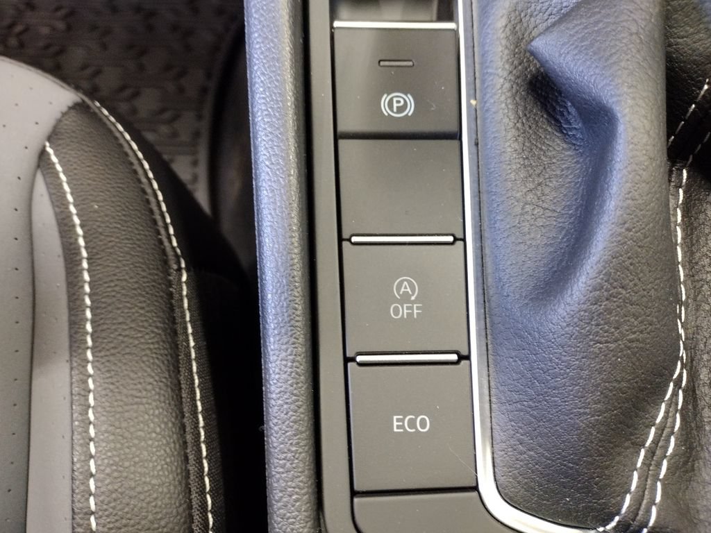 New 2026 Volkswagen Jetta SE FWD image 28