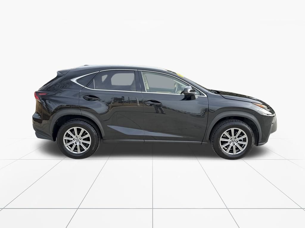 Used 2018 Lexus NX 300 FWD image 10