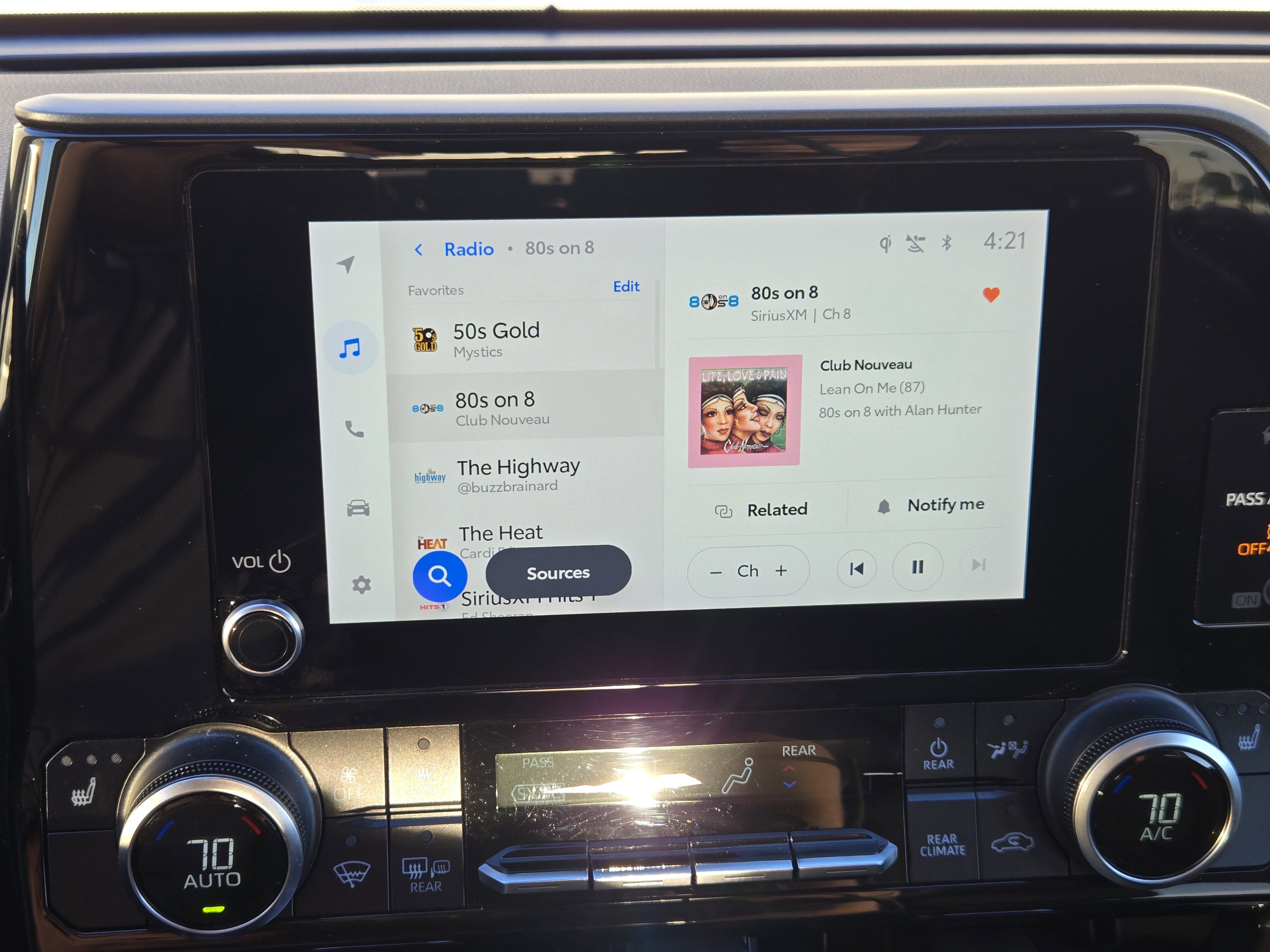 Used 2024 Toyota Highlander XLE image 20