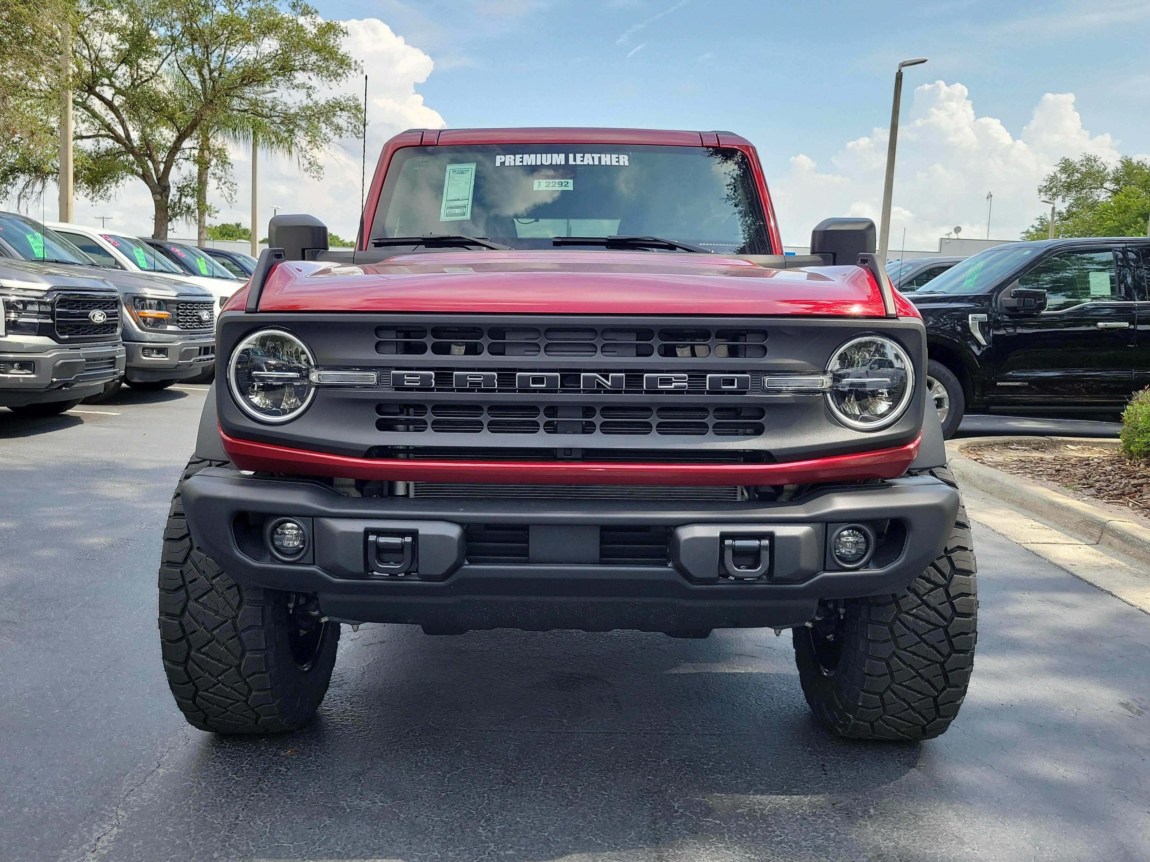 New 2026 Ford Bronco Big Bend w/ Black Diamond Package AWD/4WD image 3