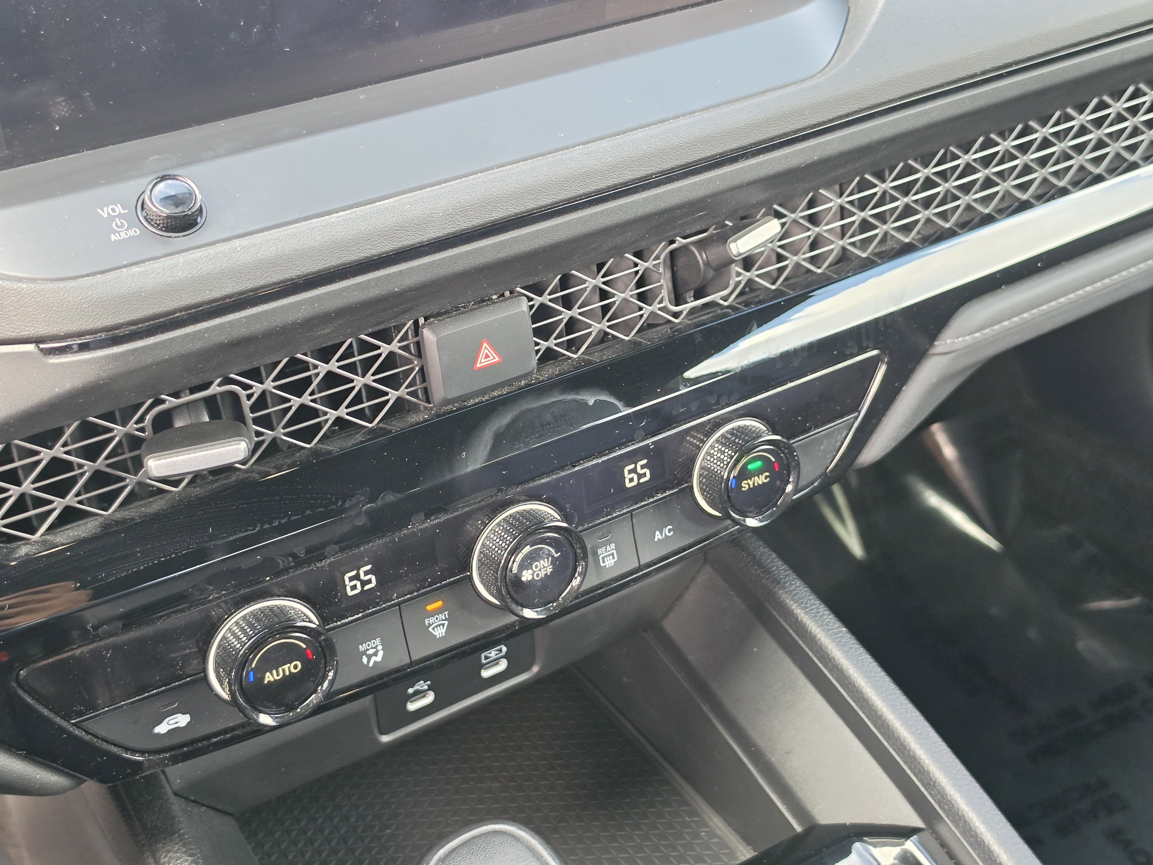 Certified 2023 Honda Accord Sport image 25