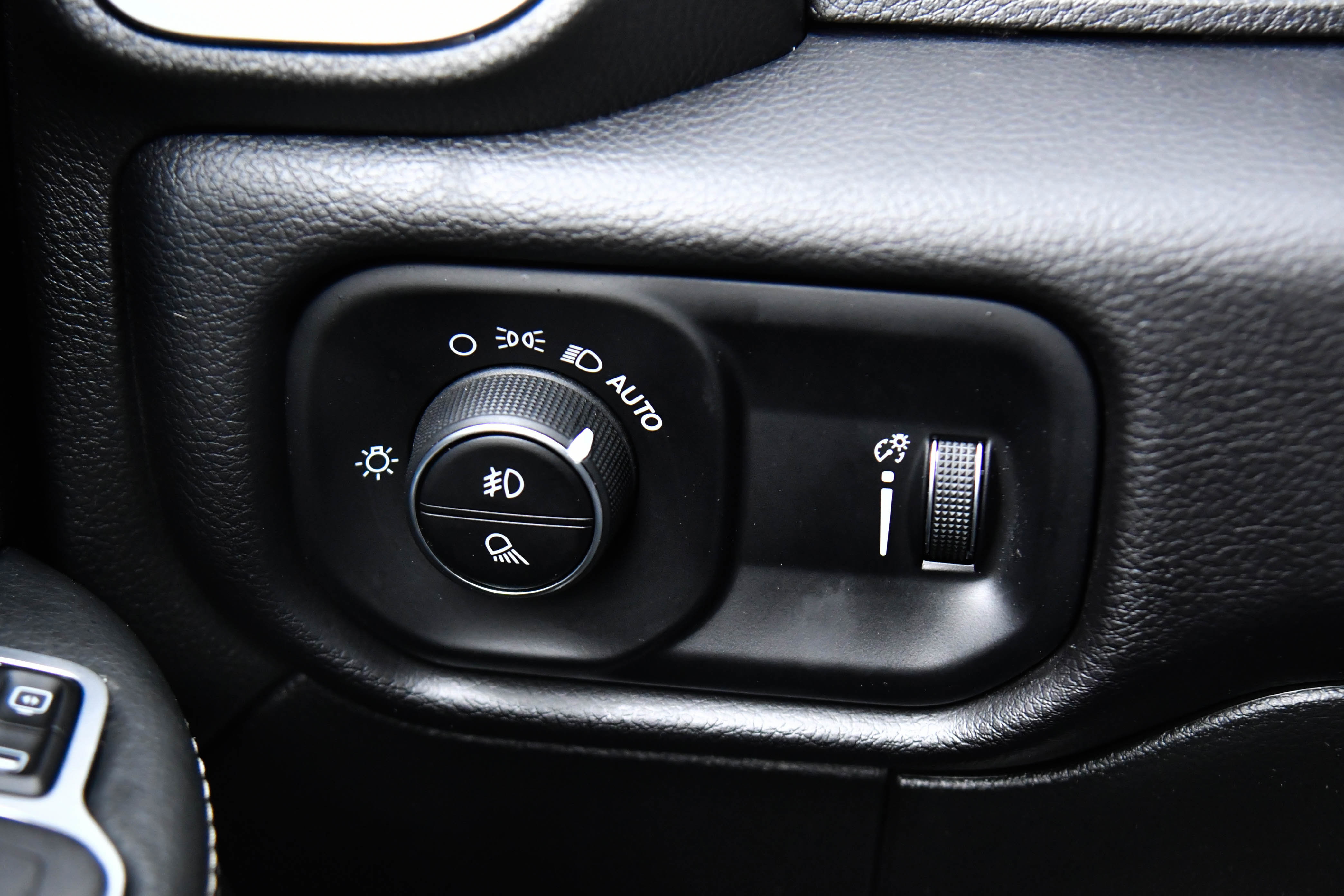 Used 2024 RAM 2500 Big Horn w/ Night Edition AWD/4WD image 37