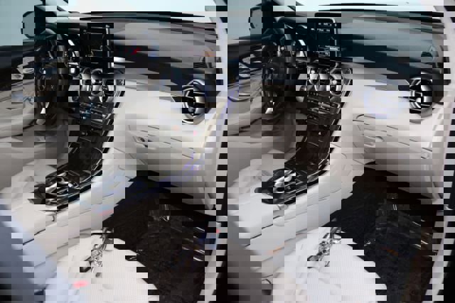 Used 2018 Mercedes-Benz GLC 300 Luxury w/ Multimedia Package image 24