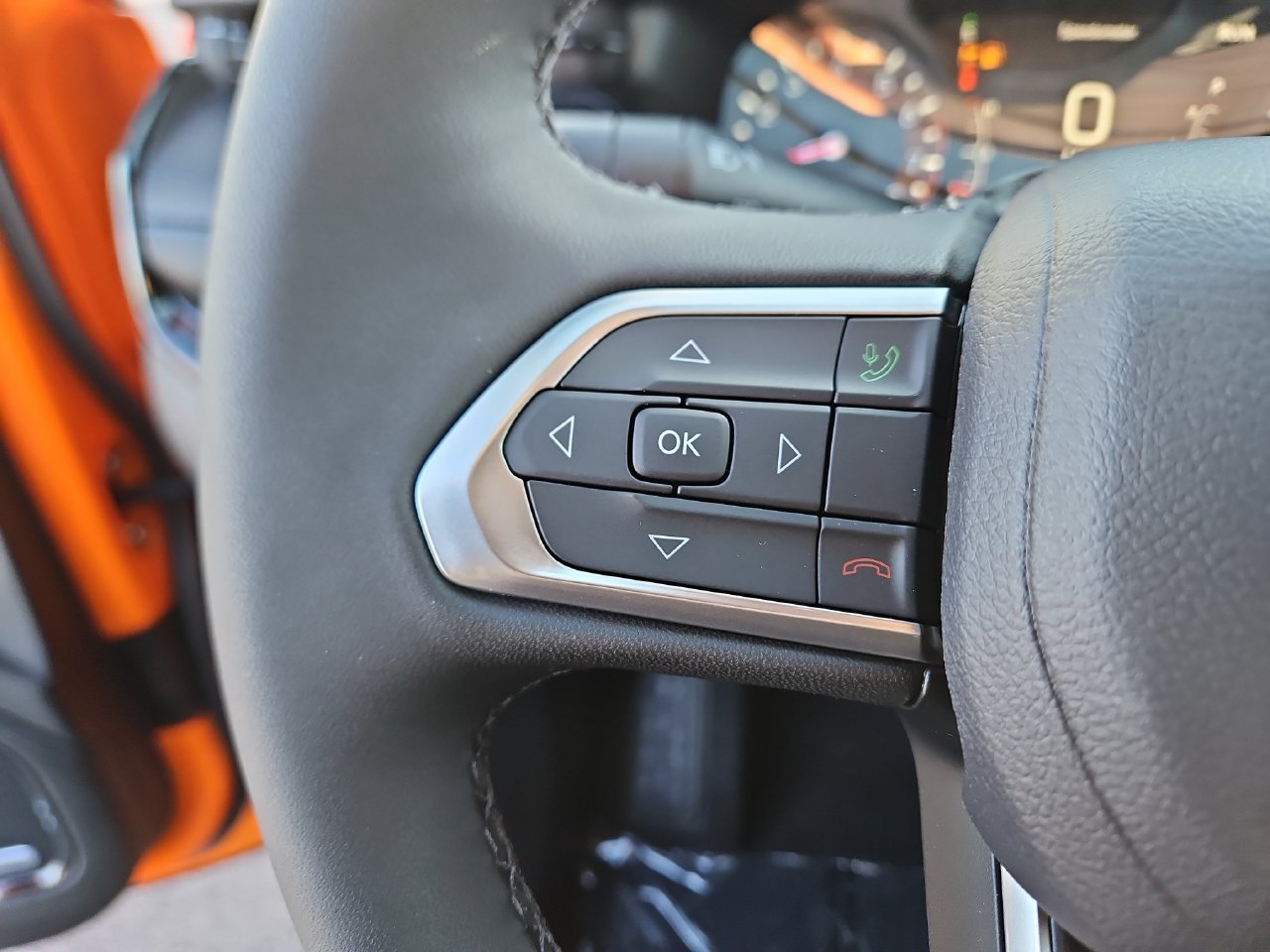 New 2026 Jeep Compass Latitude w/ Sun and Sound Group AWD/4WD image 28