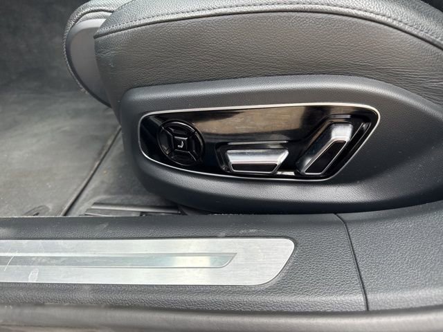 Used 2020 Audi A8 L 4.0T w/ Executive Package image 17