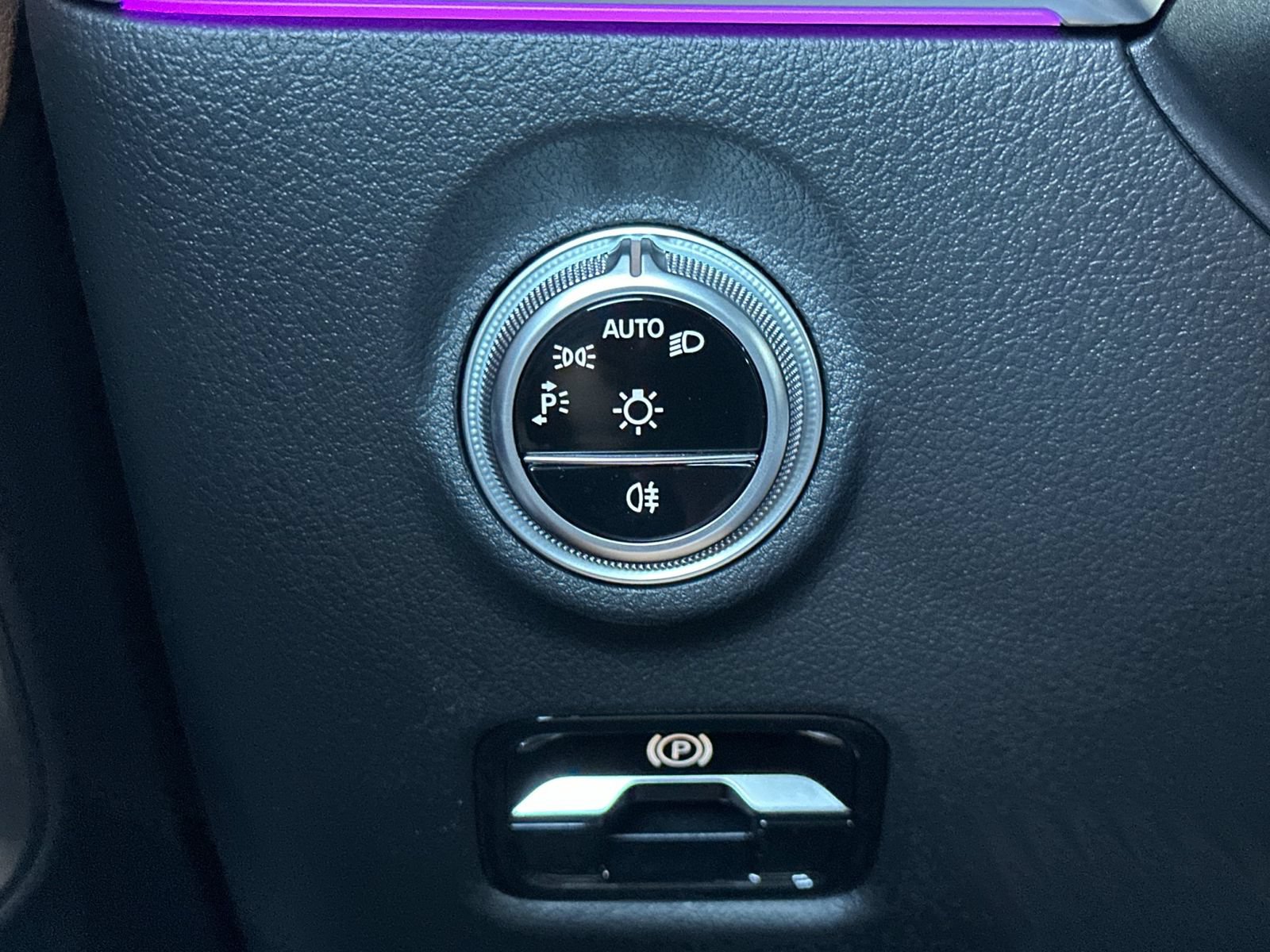 New 2026 Mercedes-Benz CLE 300 4MATIC Coupe image 29