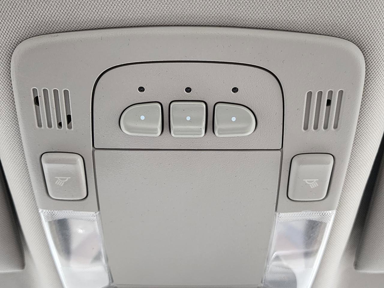 Used 2008 Buick Lucerne CXL w/ Ultra Confidence Package FWD image 20