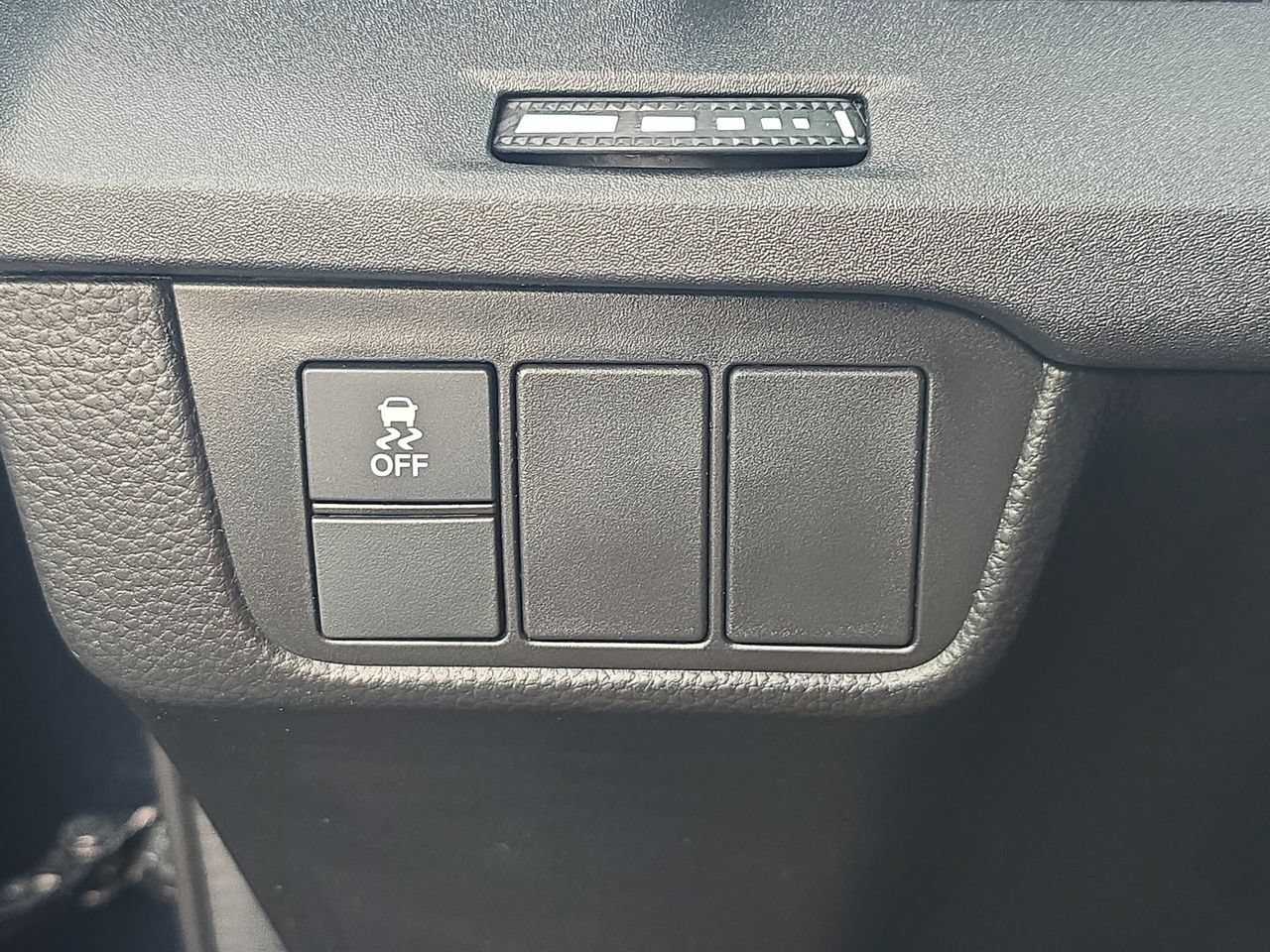 Used 2025 Honda CR-V LX image 18