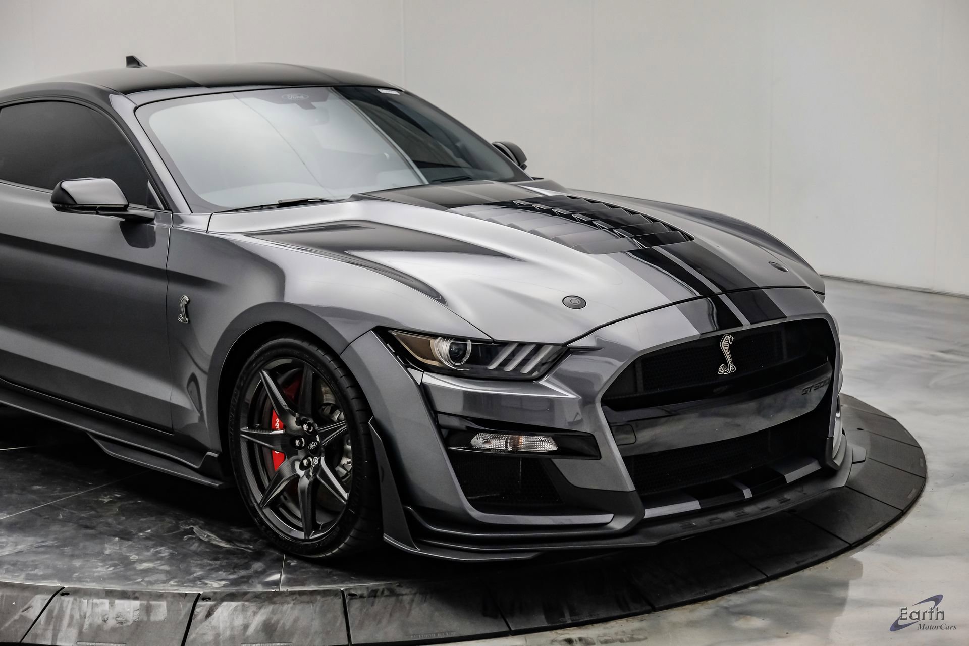 Used 2021 Ford Mustang Shelby GT500 w/ Carbon Fiber Track Pack RWD image 33