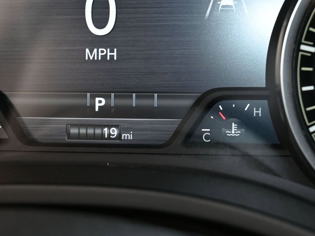 Used 2025 RAM 1500 Laramie image 29