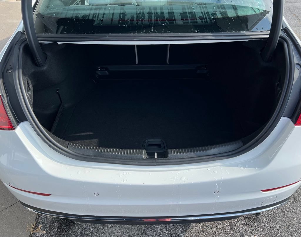 Used 2022 Mercedes-Benz C 300 4MATIC Sedan image 32