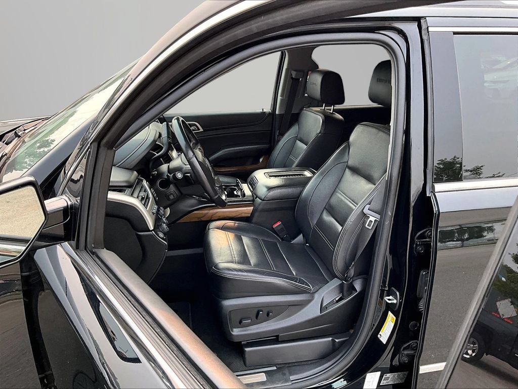 Used 2020 GMC Yukon XL Denali w/ Denali Ultimate Package AWD/4WD image 26