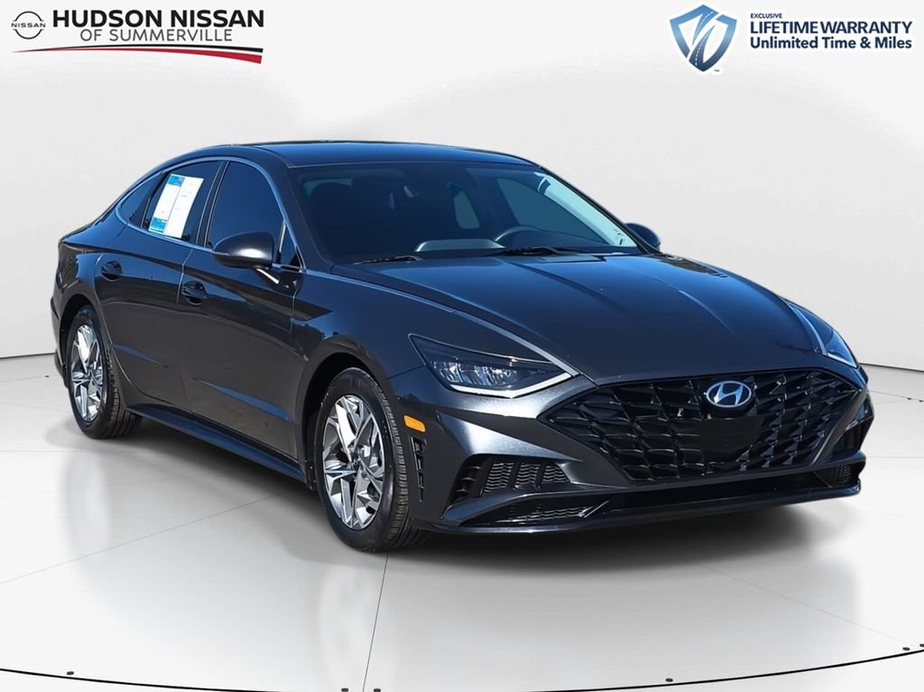 Used 2022 Hyundai Sonata SEL image 1