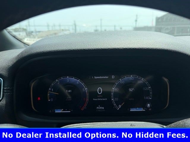 Used 2025 Jeep Wagoneer L Series II AWD/4WD image 6