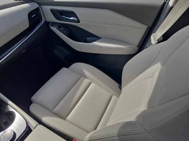 Certified 2023 Nissan Rogue SL AWD/4WD image 16