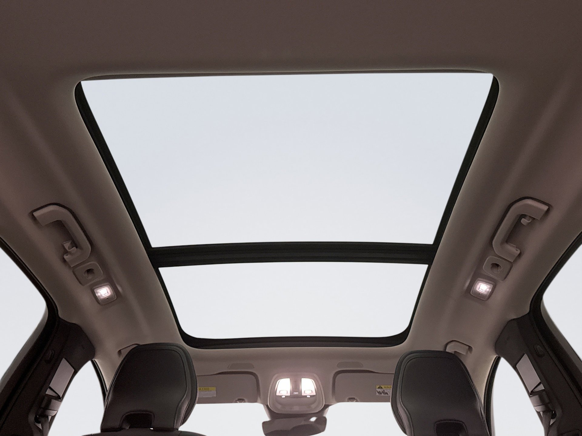 Used 2023 Volvo XC60 B5 Plus w/ Climate Package image 18