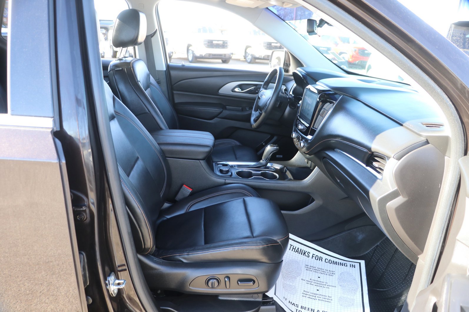 Used 2018 Chevrolet Traverse LT image 37