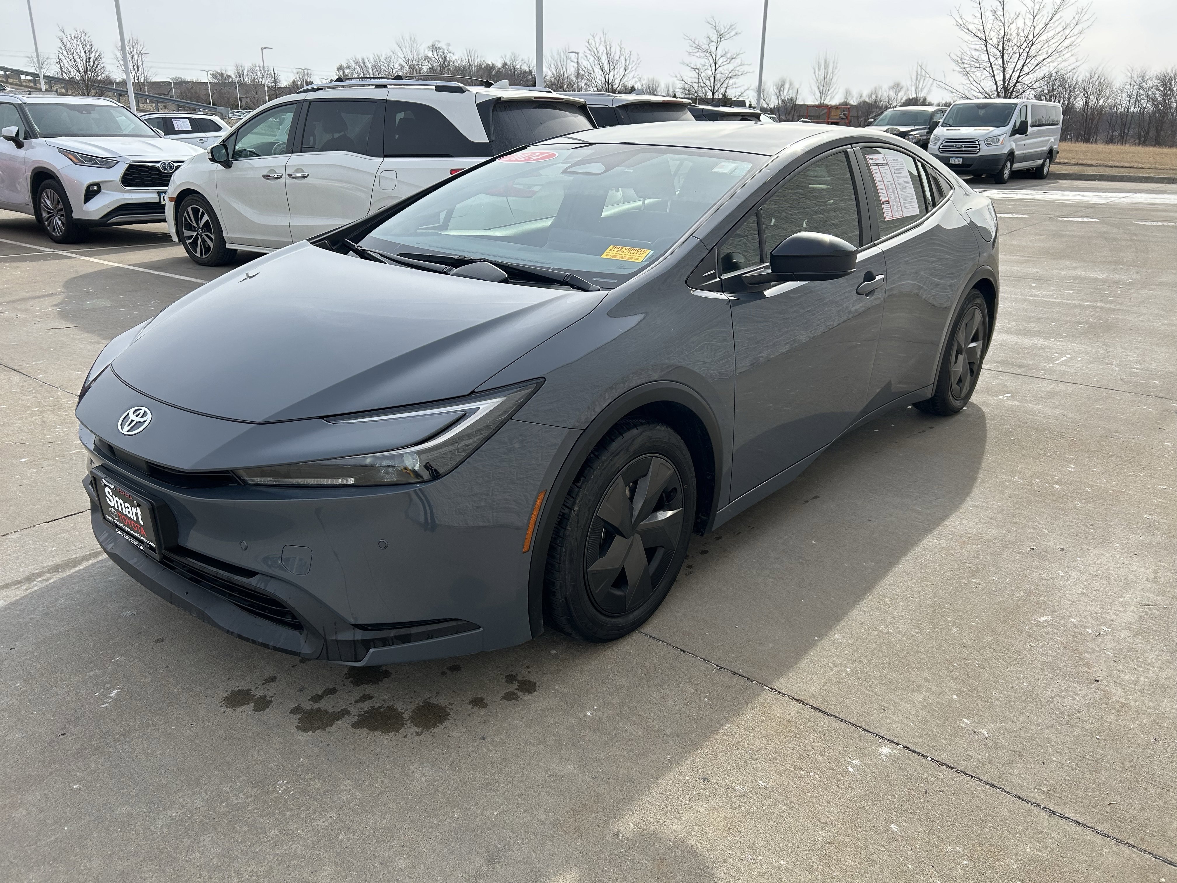 Used 2024 Toyota Prius LE image 6