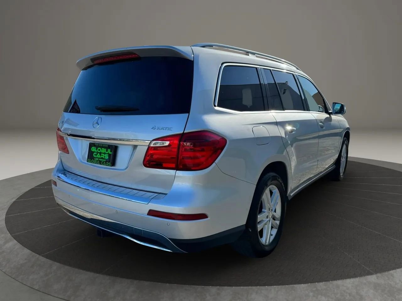 Used 2016 Mercedes-Benz GL 450 4MATIC image 5