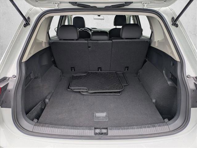 Used 2020 Volkswagen Tiguan SE image 6