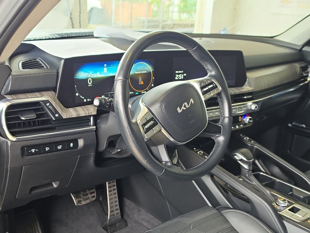 Used 2024 Kia Telluride SX AWD/4WD image 16