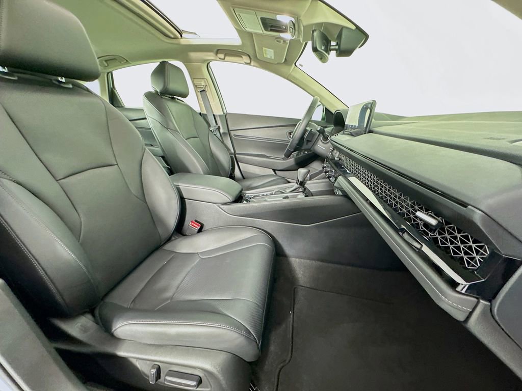 Used 2025 Honda Accord EX-L image 39