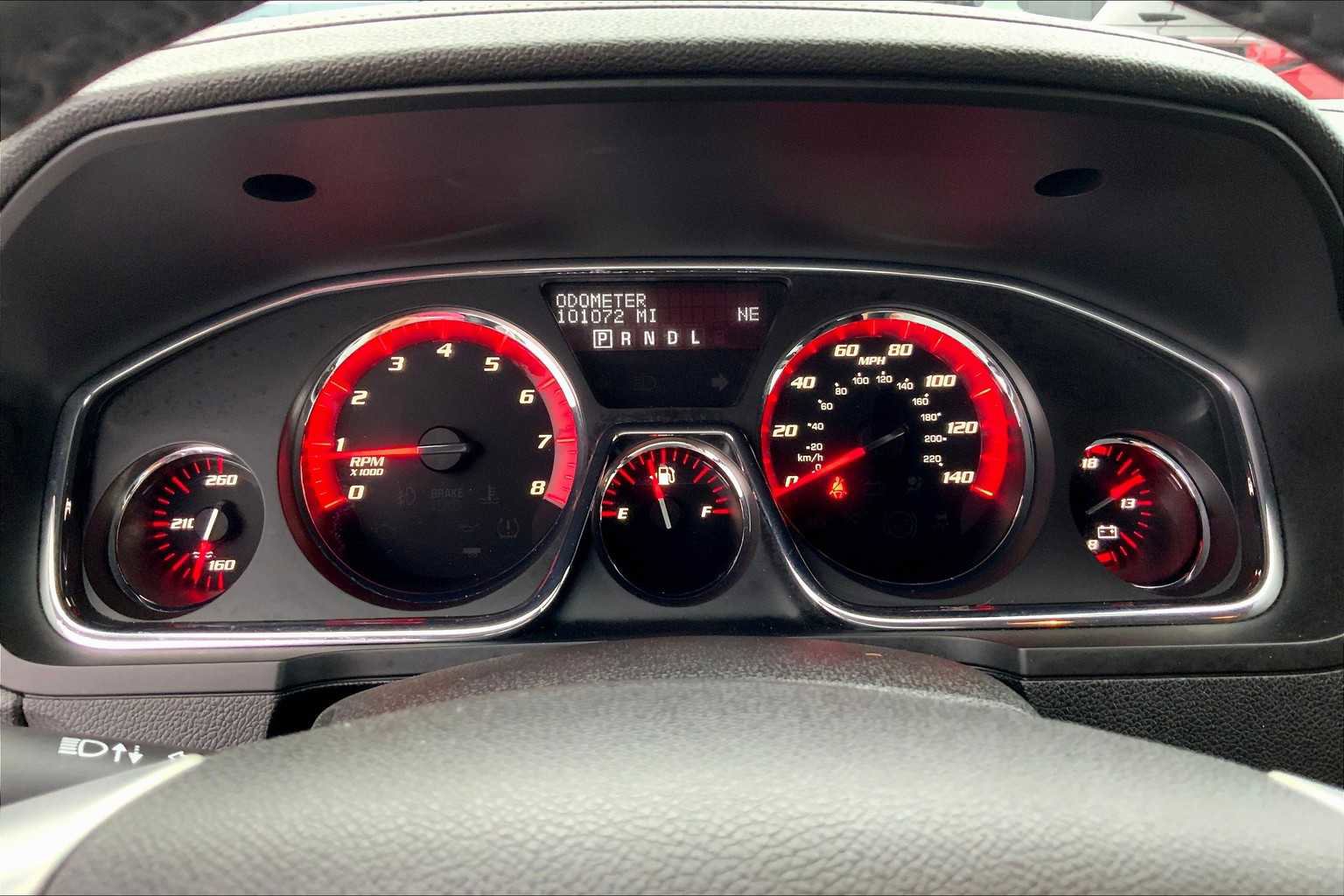 Used 2016 GMC Acadia SLE image 24