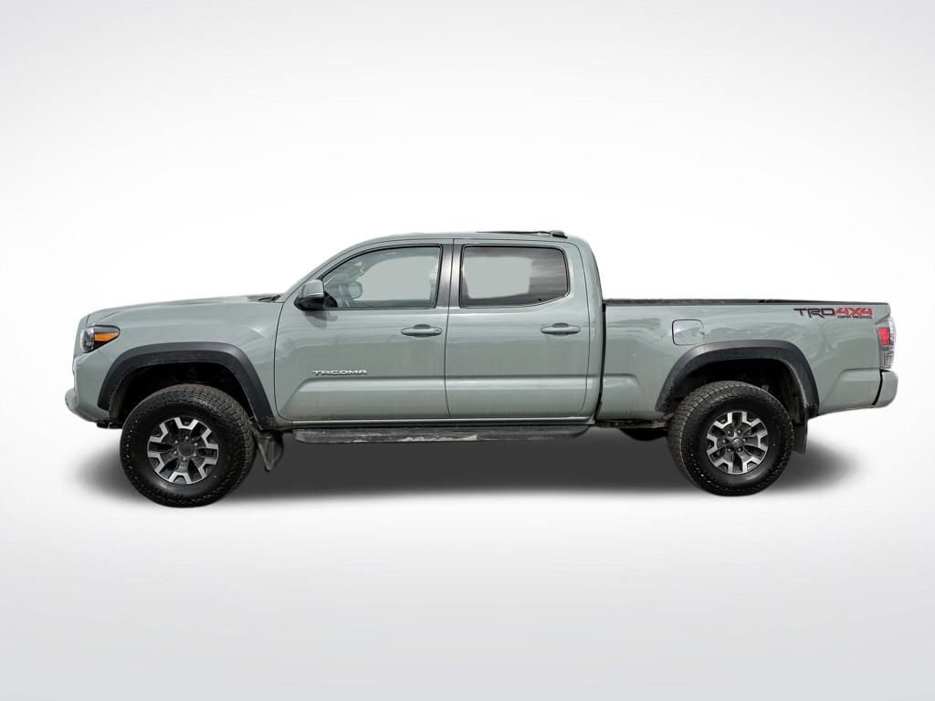 Used 2022 Toyota Tacoma TRD Off-Road image 3