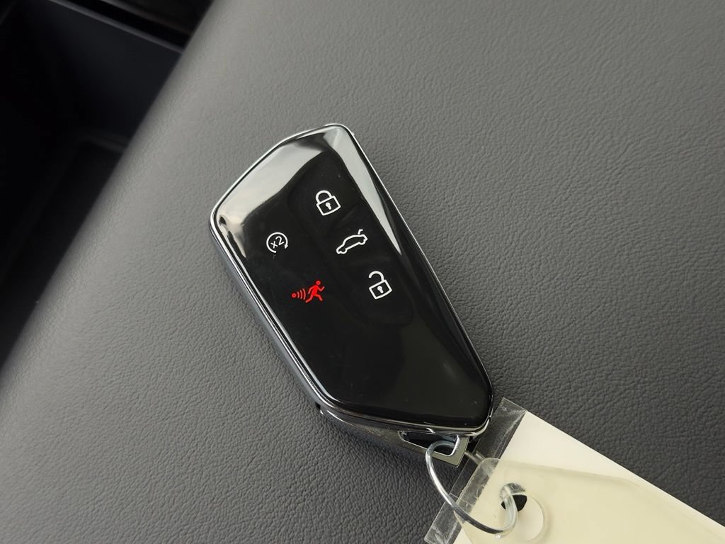 New 2026 Volkswagen Atlas Peak Edition AWD/4WD image 11