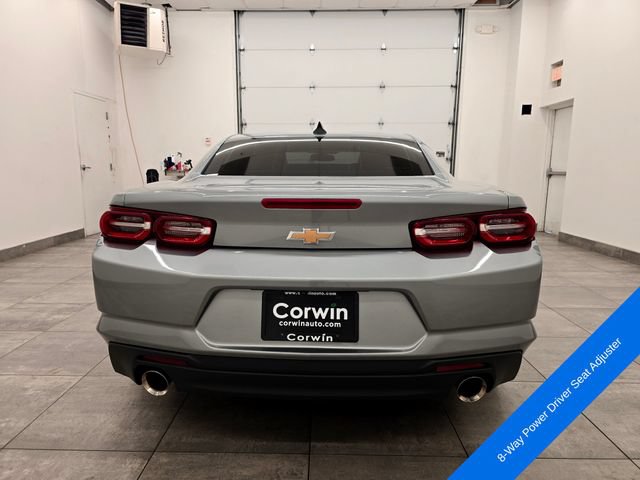 Used 2023 Chevrolet Camaro LT RWD image 4