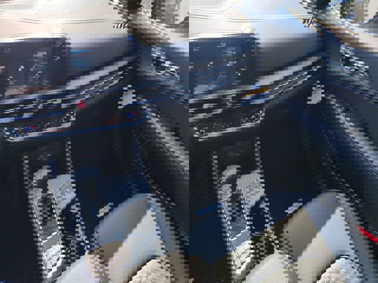 New 2026 Kia Sportage X-Line w/ X-Line Technology Package image 13