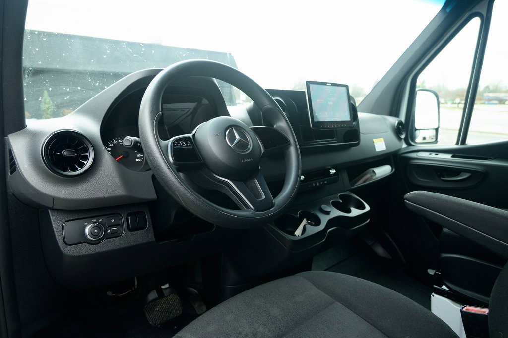 Used 2019 Mercedes-Benz Sprinter 144 Cargo image 12